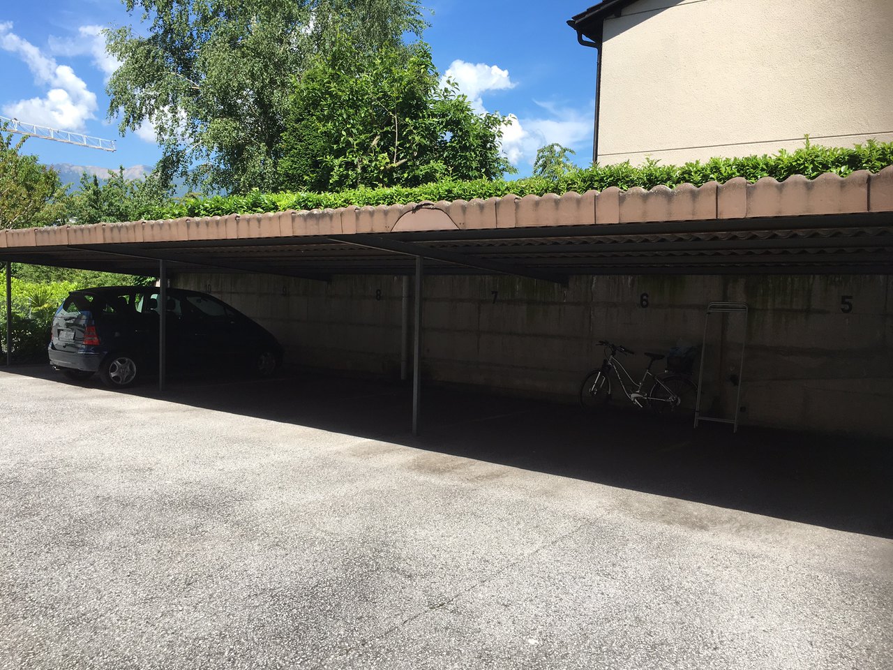 Posteggio coperto , Appartamento vendita, 6963 Pregassona