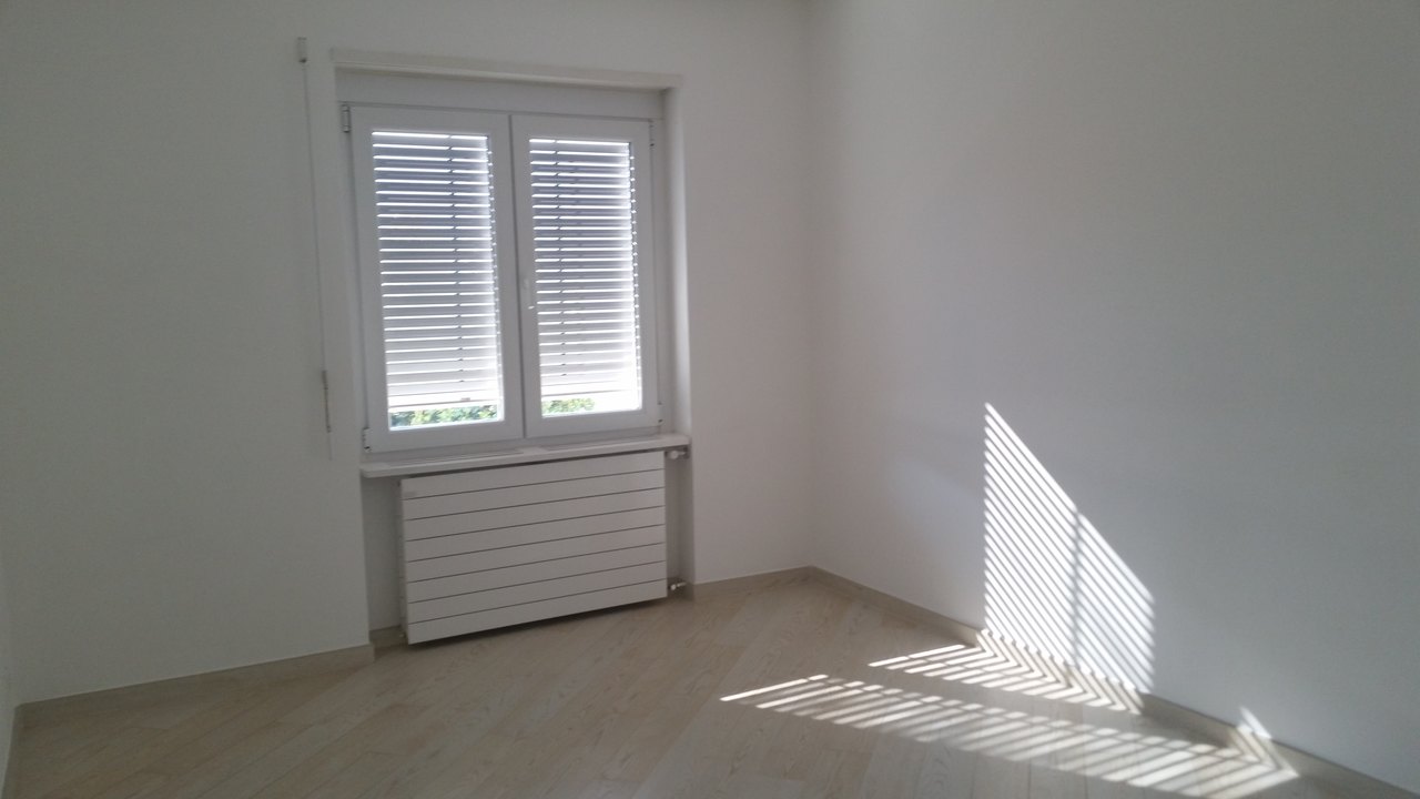 camera , Attique à louer, 6977 Ruvigliana