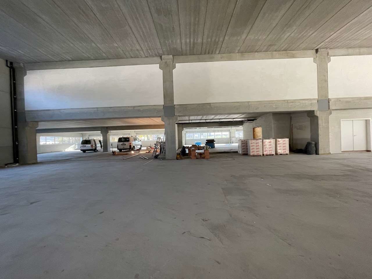 ... , Spazio commerciale affitto, 6930 Bedano