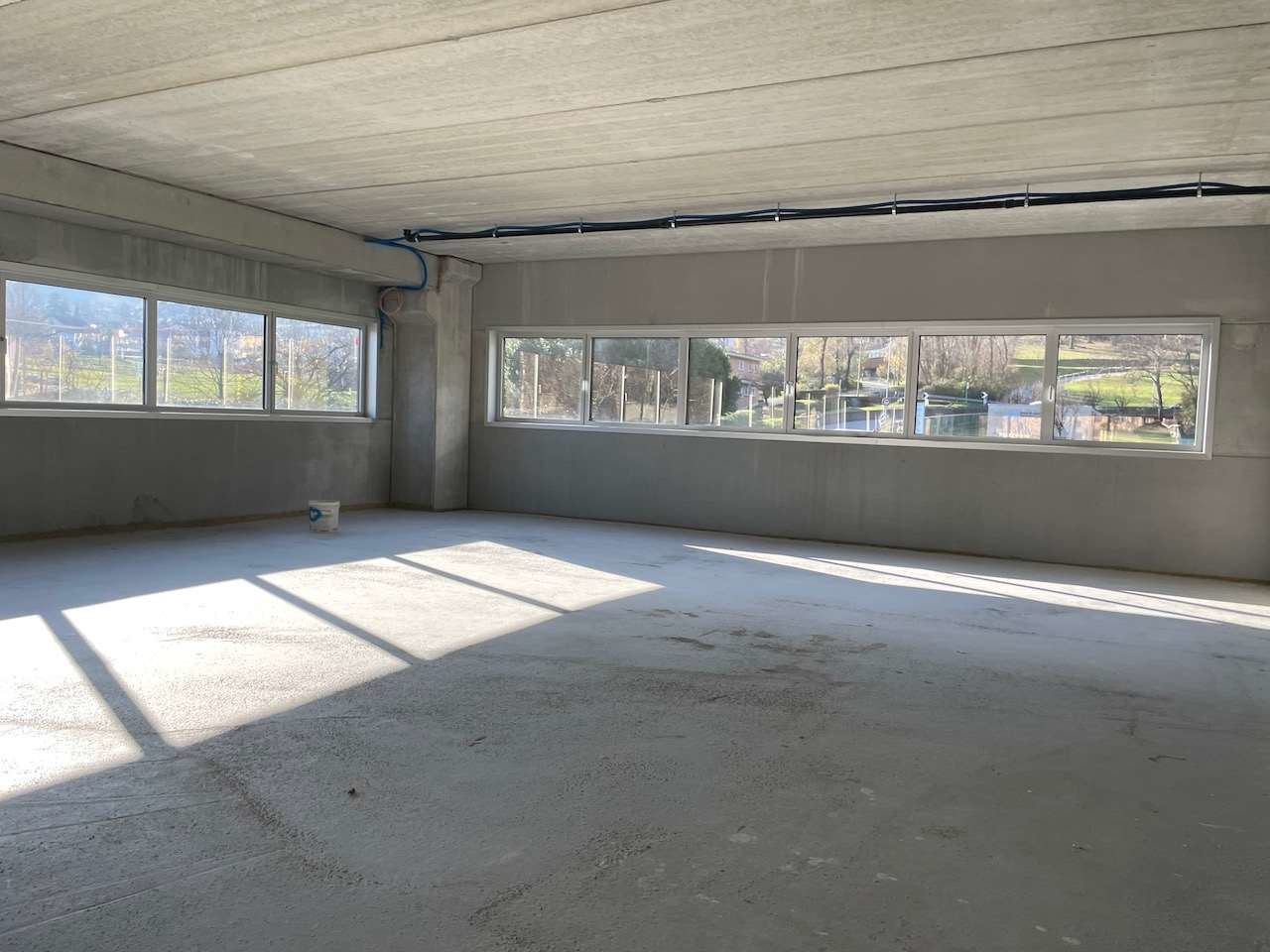 ... , Spazio commerciale affitto, 6930 Bedano