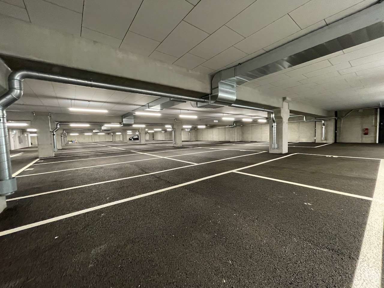 ... , Spazio commerciale affitto, 6930 Bedano