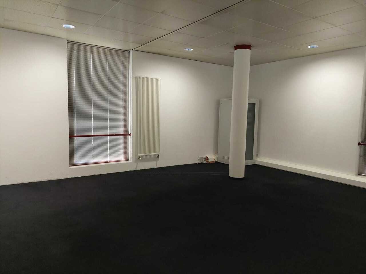 ... , Spazio commerciale affitto, 6600 Locarno