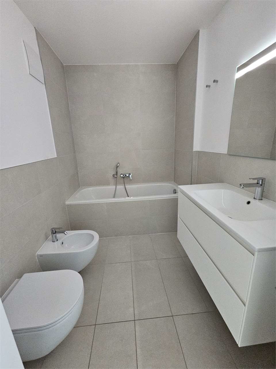 ... , Apartment for rent, 6984 Pura