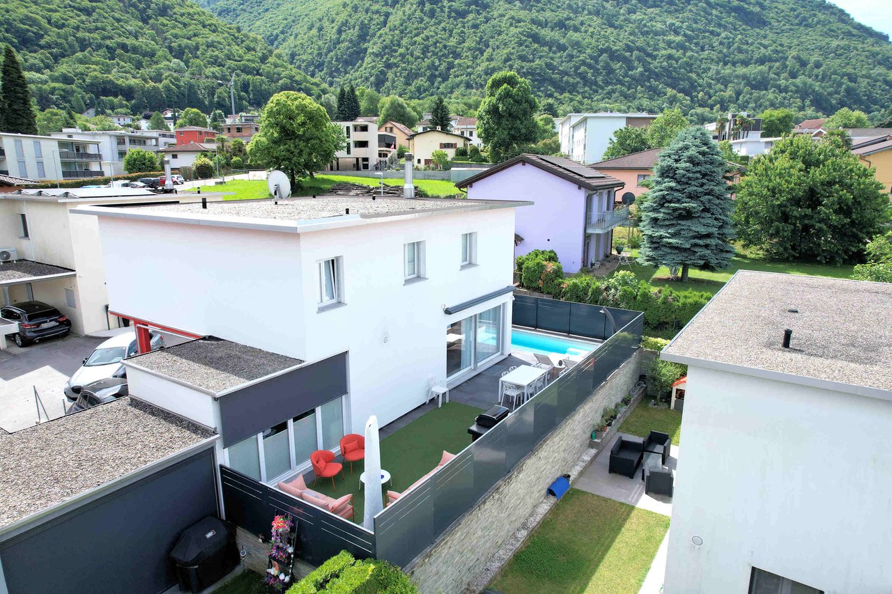 ... , Haus zu verkaufen, 6517 Arbedo