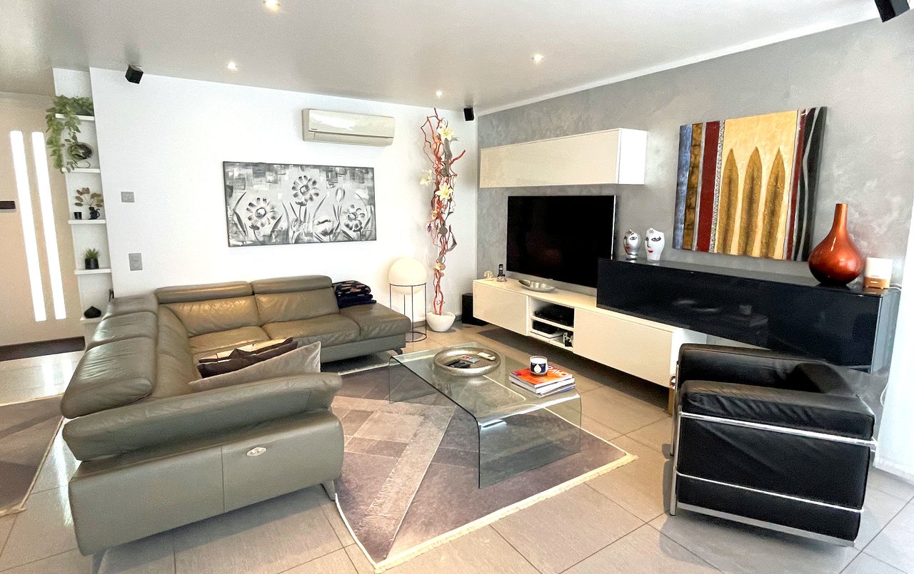 ... , Haus zu verkaufen, 6517 Arbedo