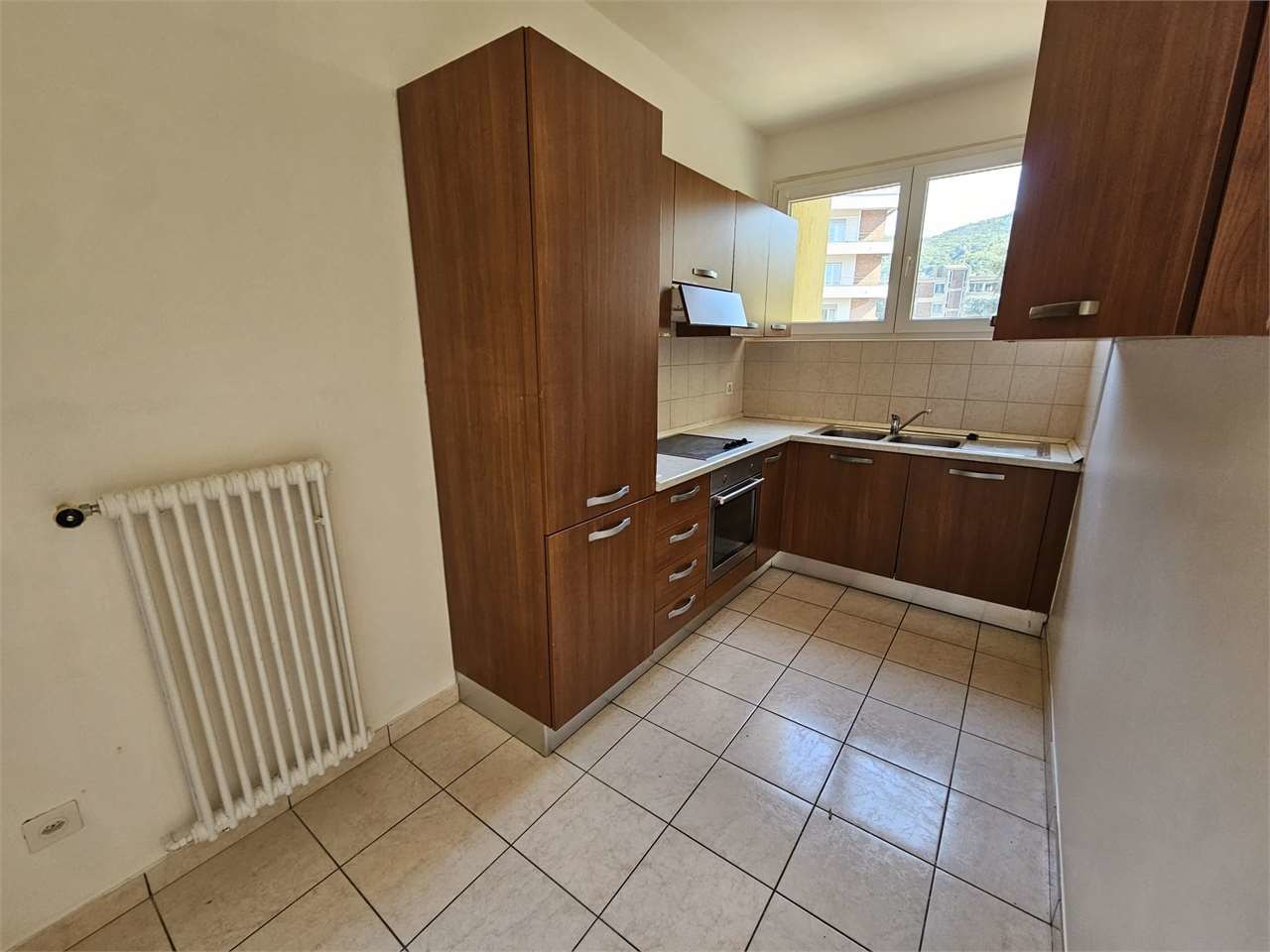 ... , Appartement à louer, 6830 Chiasso