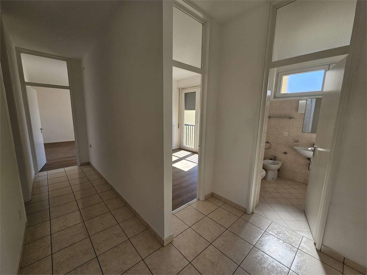 ... , Appartement à louer, 6830 Chiasso