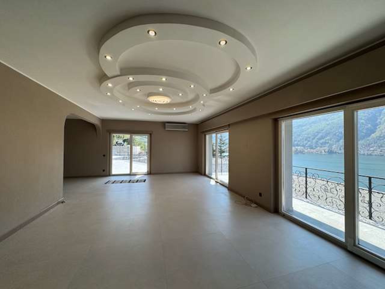 ... , Villa zu vermieten, 6825 Capolago