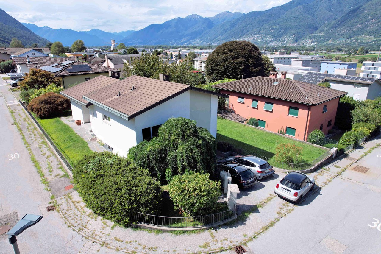 ... , Casa vendita, 6593 Cadenazzo