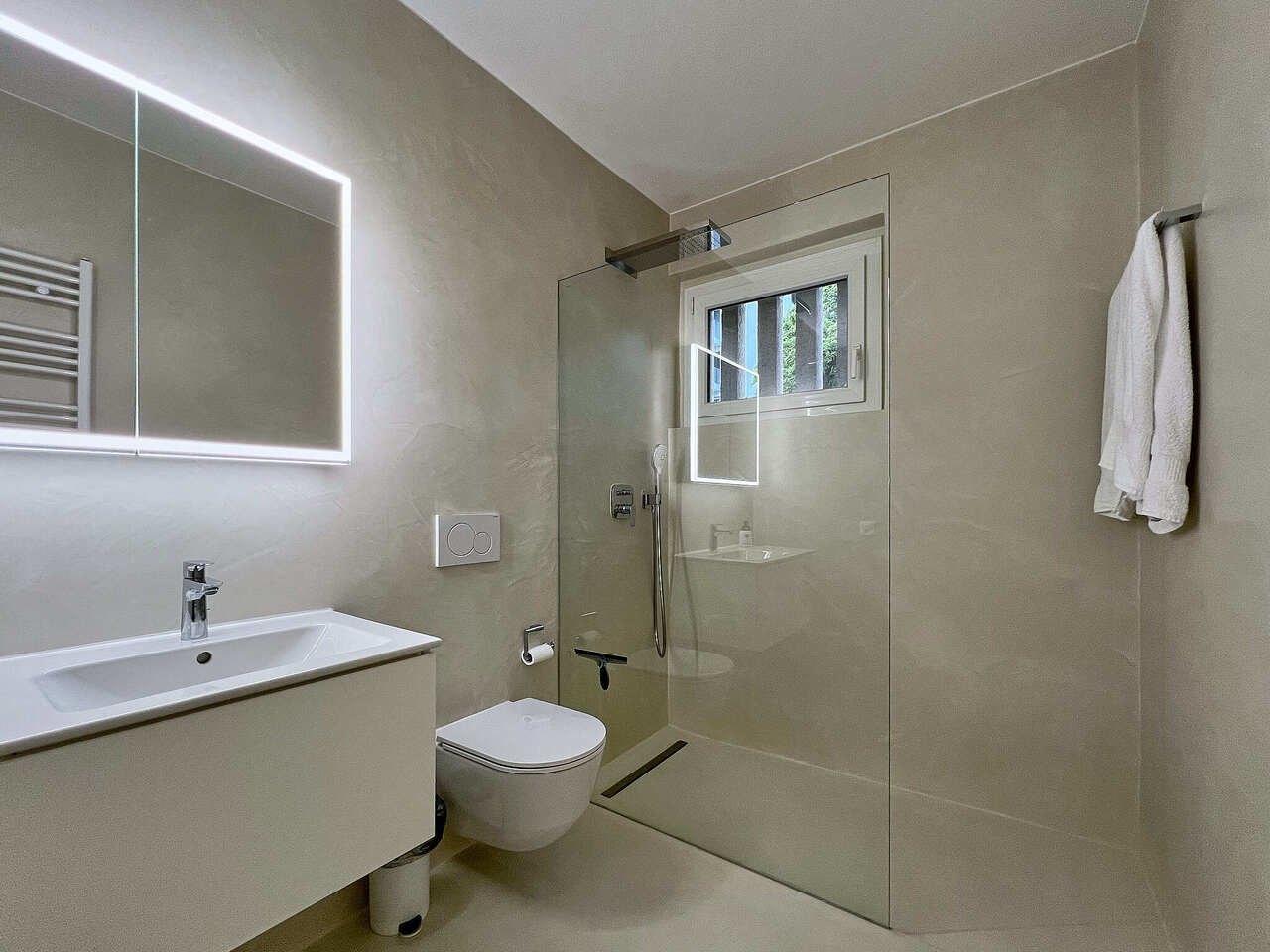 ... , Wohnung zu verkaufen, 6602 Muralto