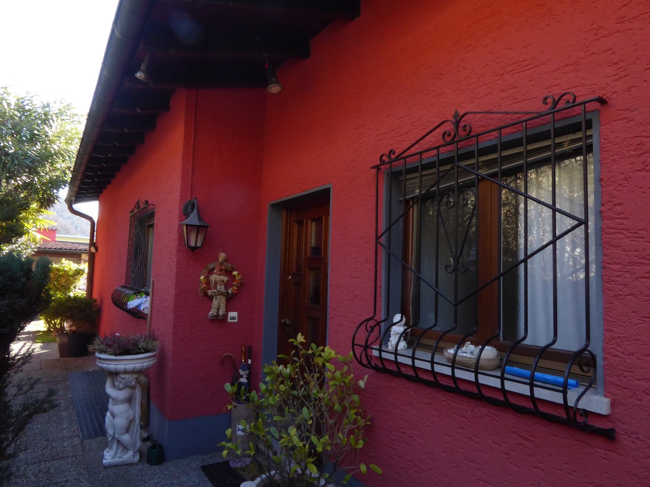 Prestige Anwesen mit 3.5 Zi. Einliegerwhg. im EG. , Villa for sale, 6900 Lugano