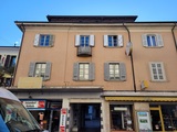 Mehrfamilienhaus mit Gewerbe an bester Lage , Casa vendita, 6830 Chiasso